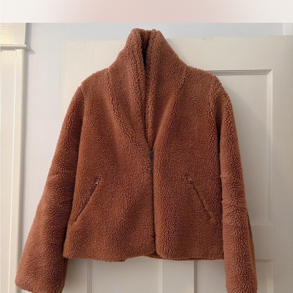 ALO Rosewater Cozy Up Sherpa Jacket Size Large - Picture 6 of 9